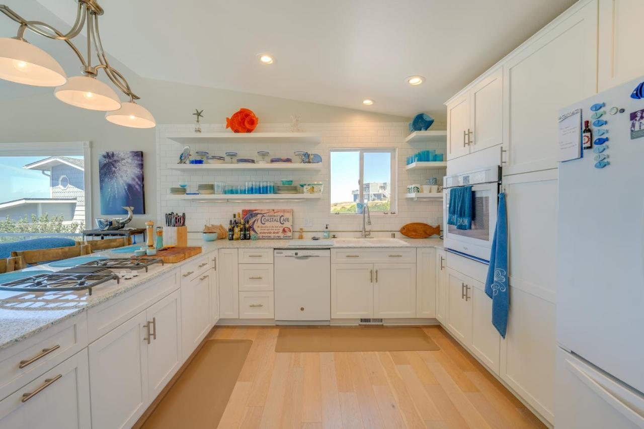 Stunning In With Deck And Access *
