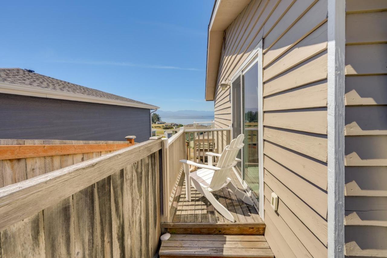 Stunning In With Deck And Access Holiday home