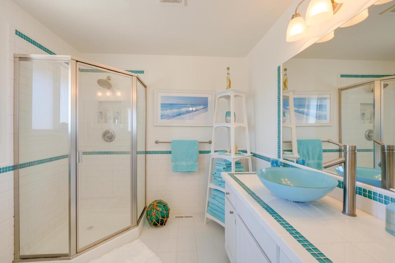 Stunning In With Deck And Access Coupeville