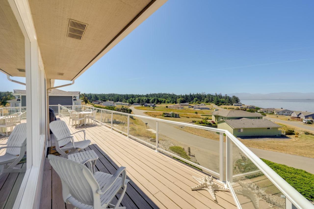 Stunning In With Deck And Access Coupeville